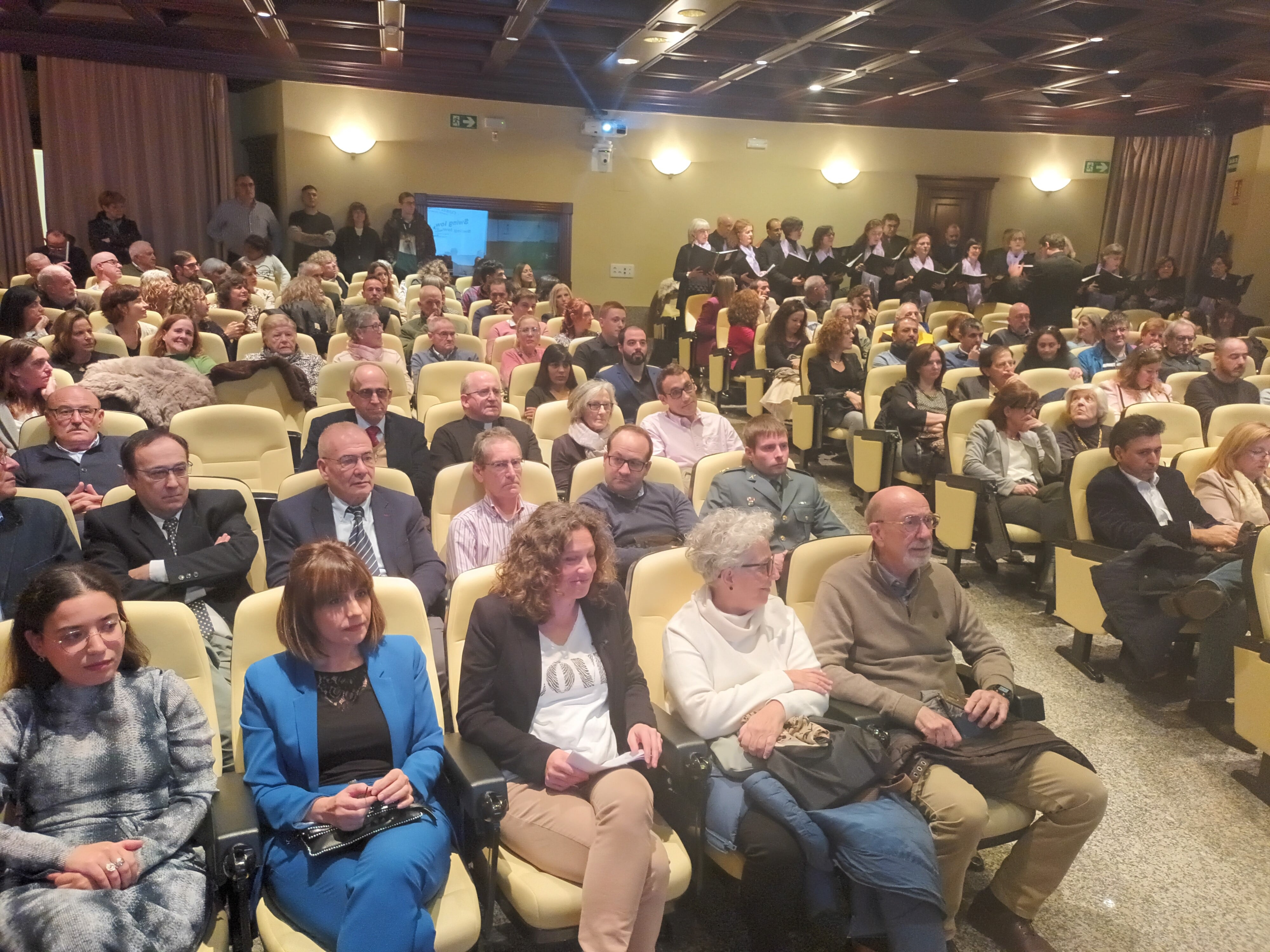 Público asistente al acto inaugural del curso académico