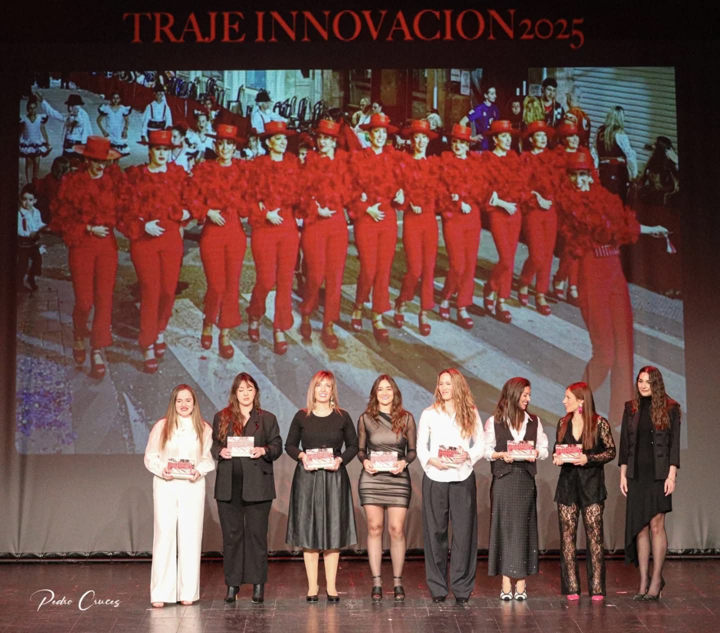 Premio a la Mejor Escuadra de Innovación para “Gloria Bendita”.