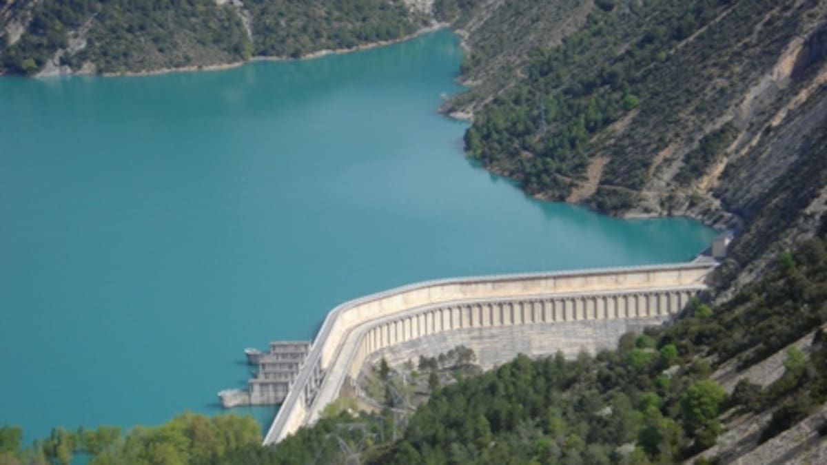 Entran 110 hm3 de agua en Mediano: las lluvias llevan más agua a los embalses