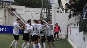 Ni la lluvia apagó la pólvora del Ontinyent 1931: Cambreta y 'San Marcos' coronan al rey de la Vall d'Albaida