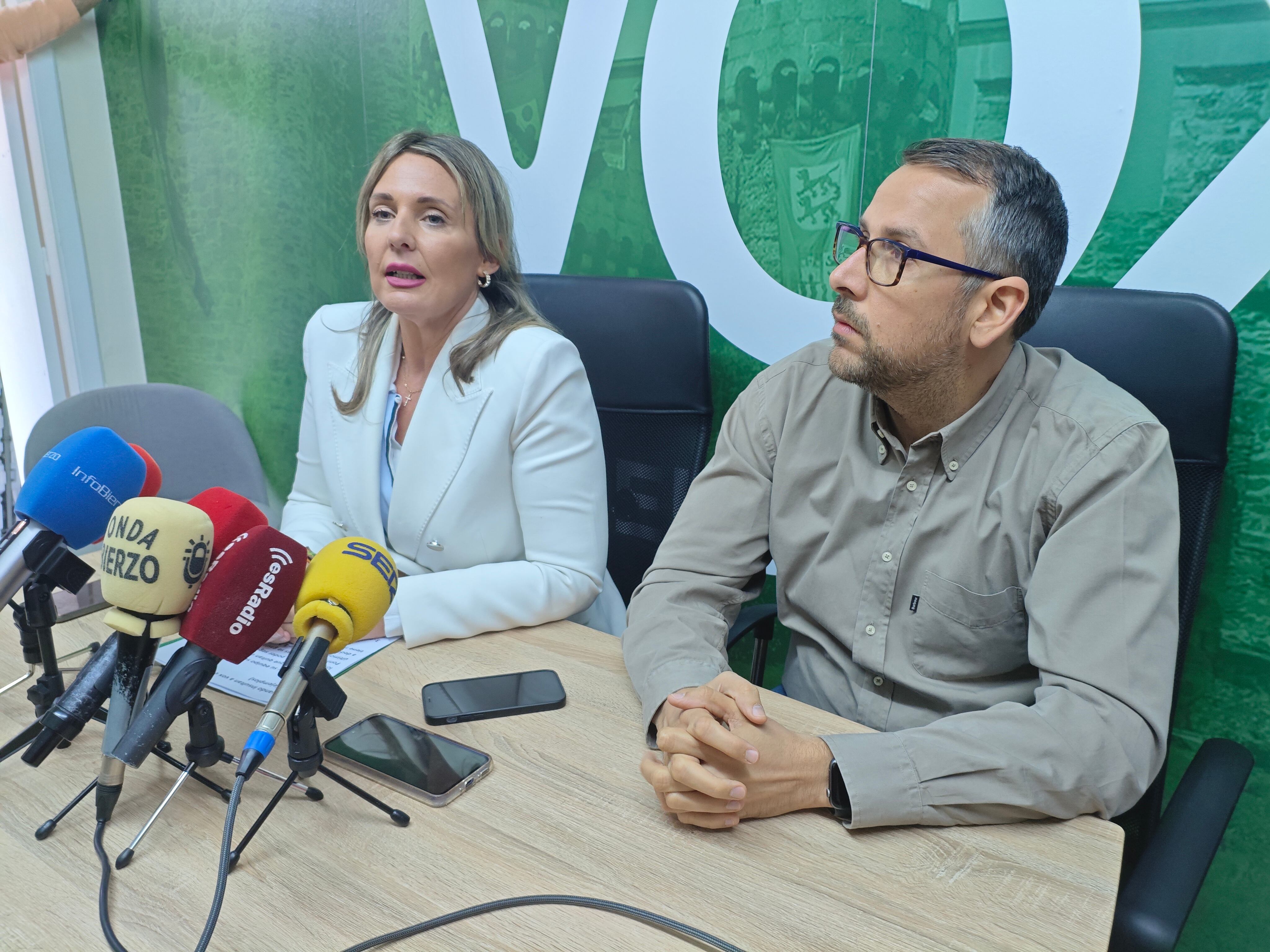 Portavoz, Patricia González y concejal, Gerardo González