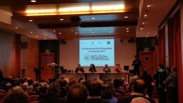 La Universidad de Granada celebra el día de la Discapacidad 