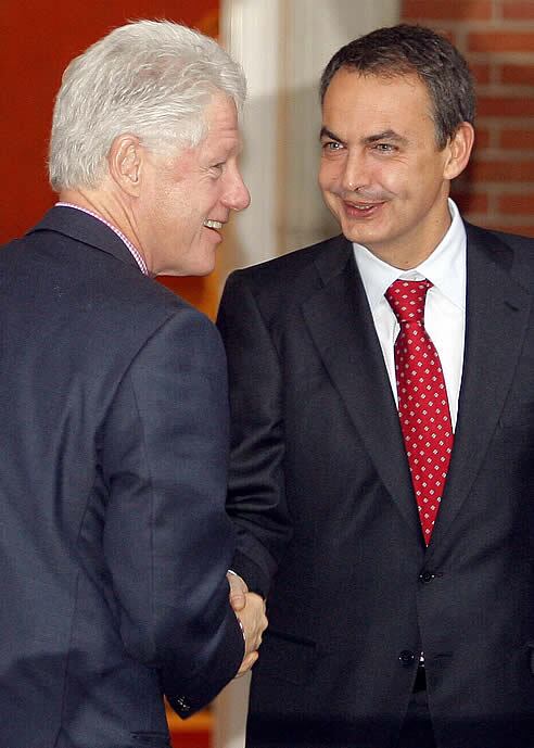 El ex presidente de EEUU, Bill Clinton, hoy junto a Zapatero