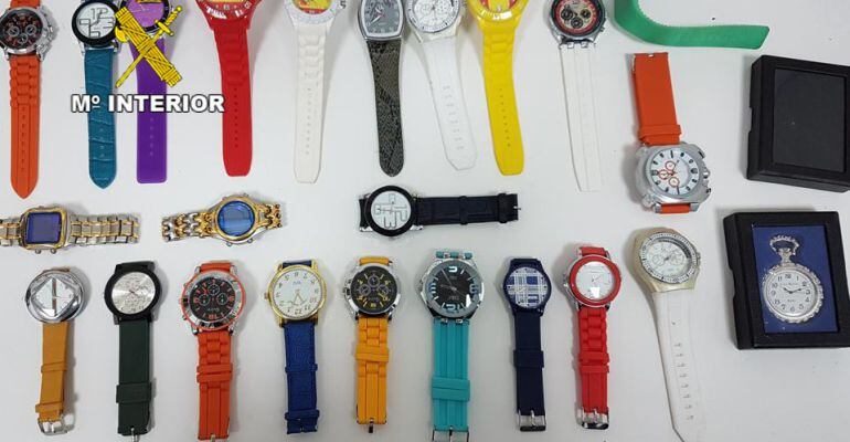 Relojes recuperados por la Guardia Civil.