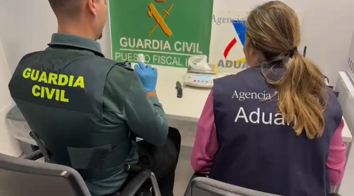 Un perro de la Guardia Civil detectó el paquete con droga