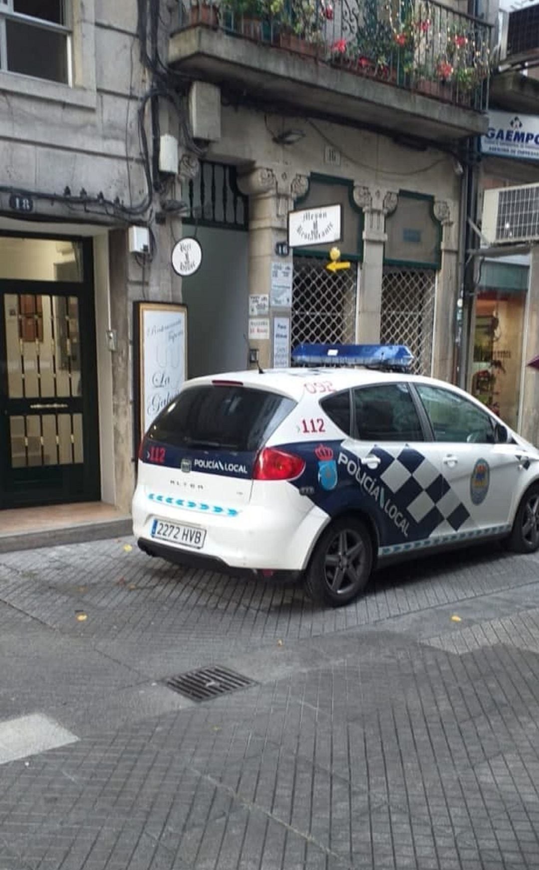 Operativo antidroga en la calle Peregrina de Pontevedra