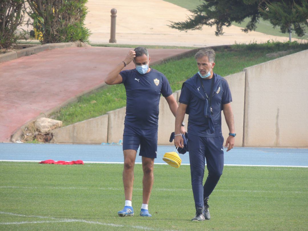 José Gomes piensa el mejor plan. 