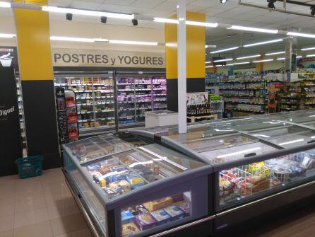 Sección de productos frescos y refrigerados