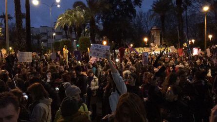 Manifestantes en los jardines de la Agricultura