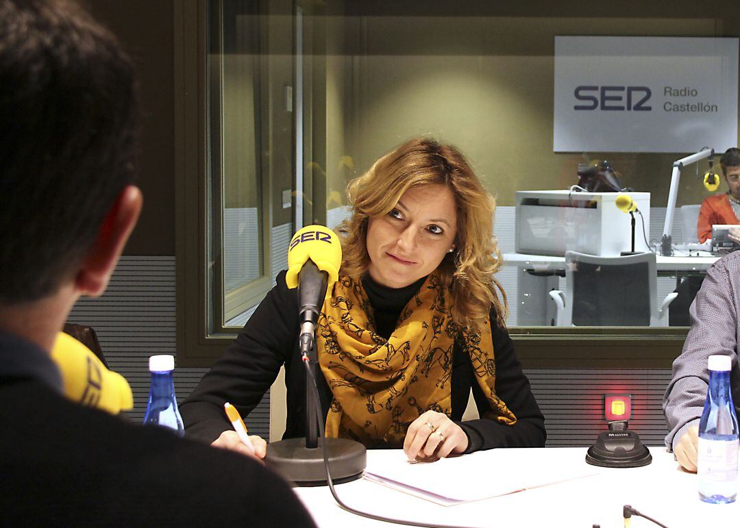 Cristina Gabarda en la Tertulia de Radio Castellón