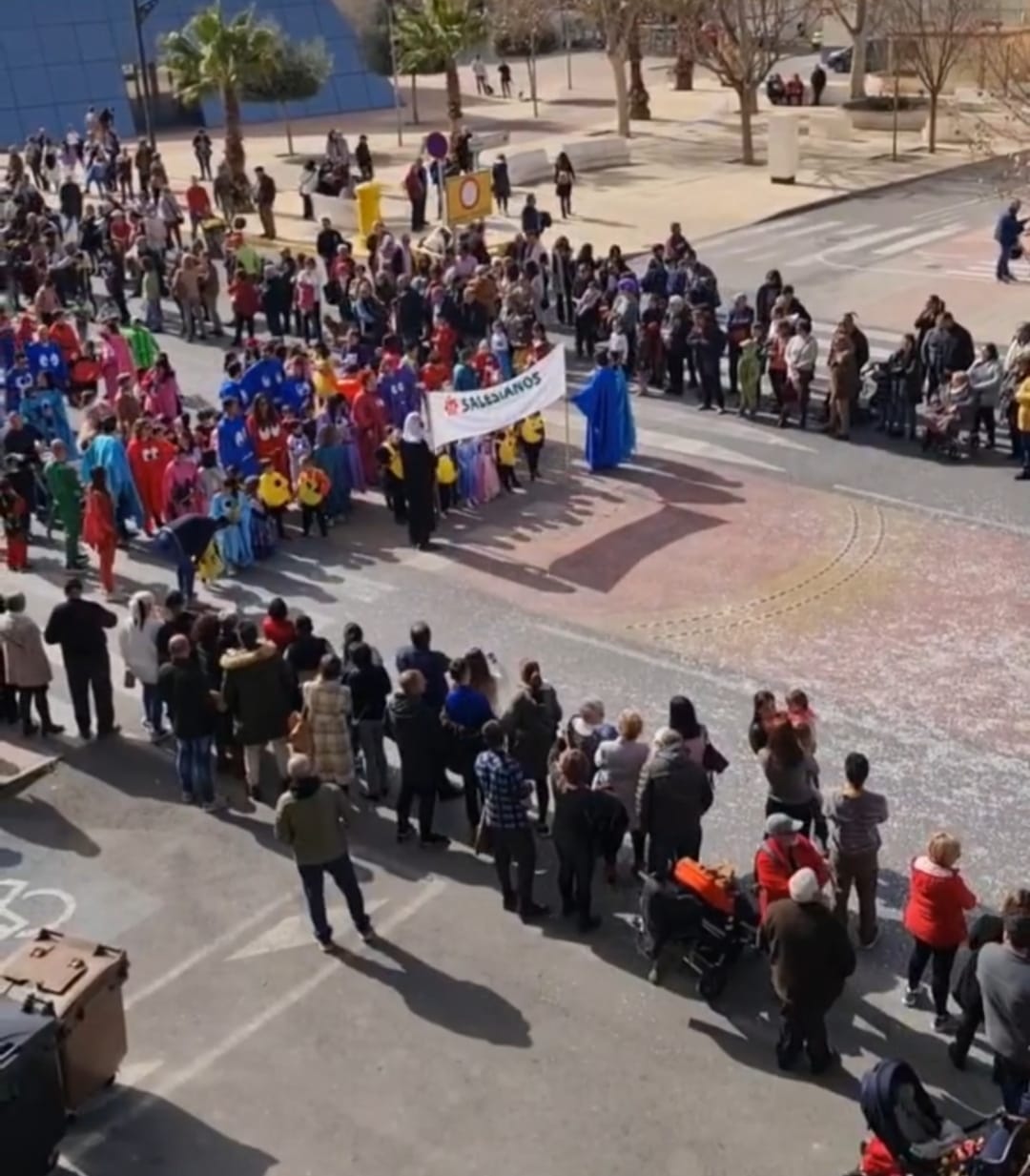 Momento del desfile del carnaval de Villena