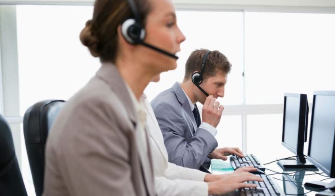 Las llamadas a los centros de salud y consultorios locales se han disparado desde que comenzó la pandemia.