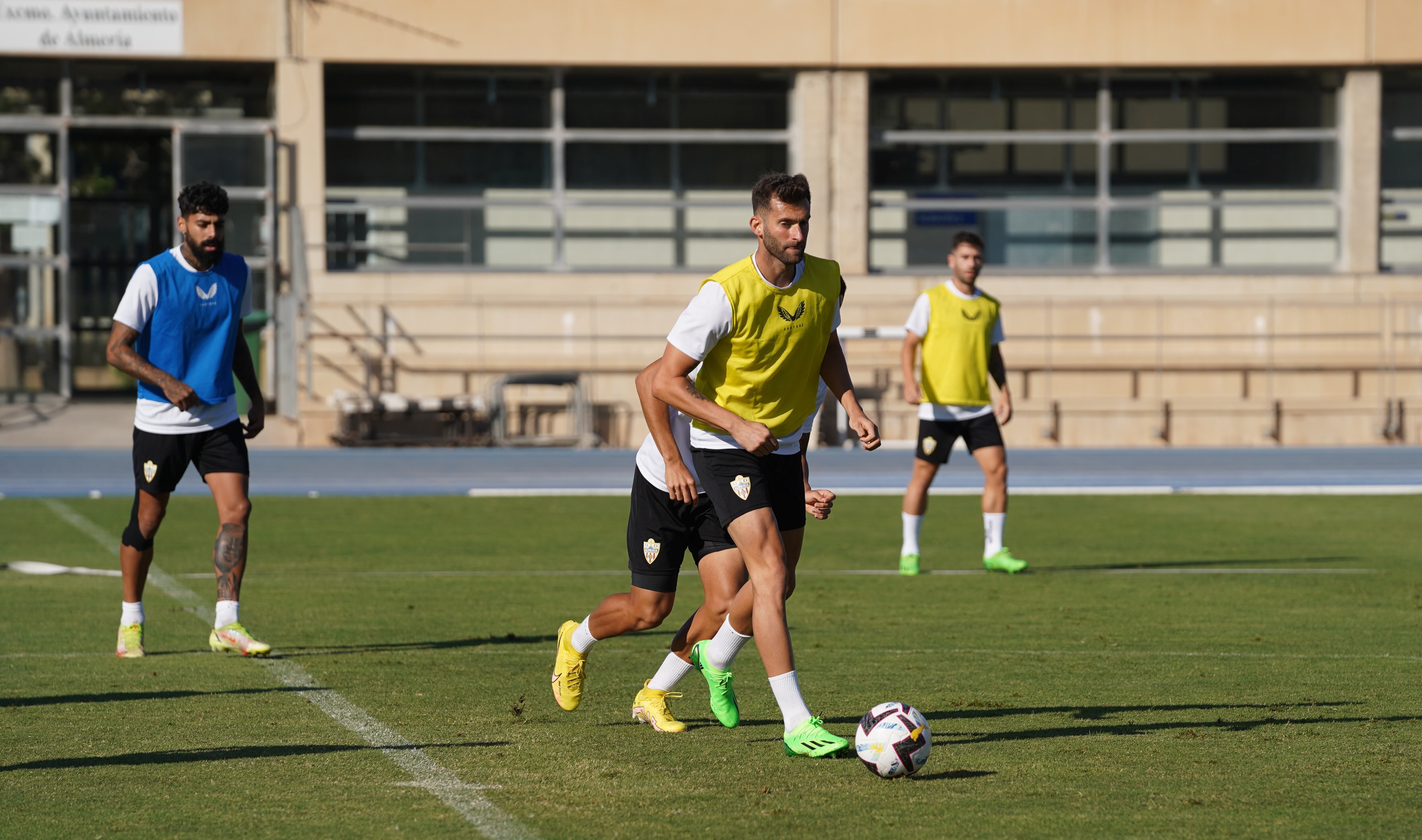 Leo Baptistao espera marcar su primer gol con el Almería.