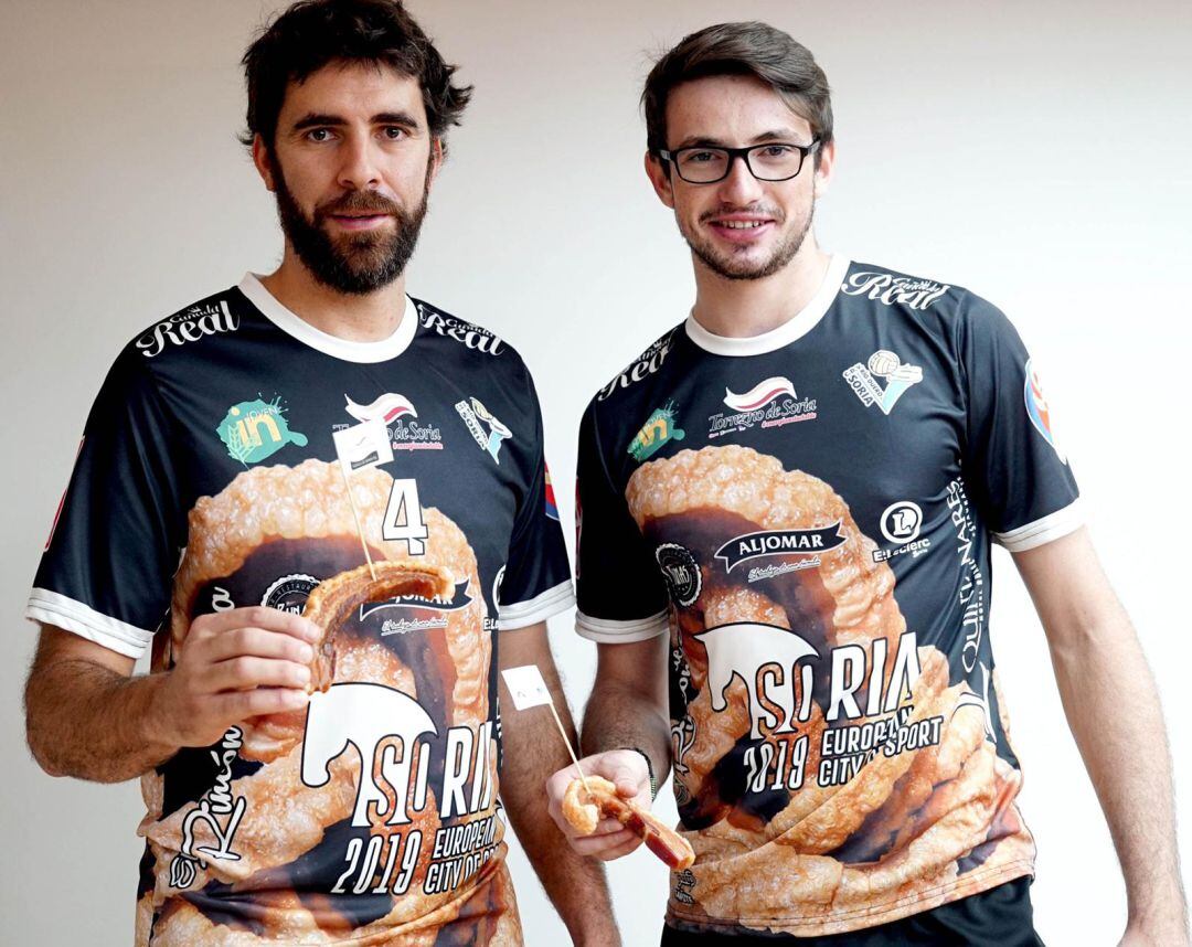 Imagen de la presentación de la nueva equipación. 