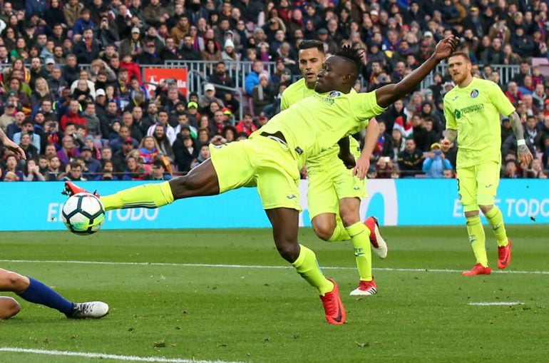 Djené, en el partido entre el Barcelona y el Getafe.