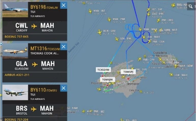 Un mínimo de tres aviones del Reinmo Unido que debían aterrizar en Maó se desviaron a Palma.