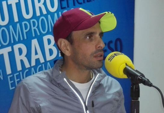 Capriles, durante la entrevista con la Cadena SER y El País