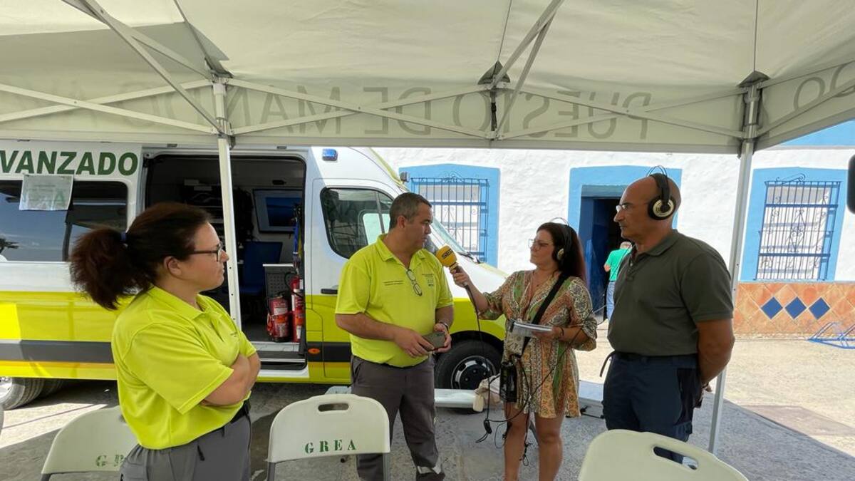 Retirada de residuos del vertido de la playa del Rinconcillo