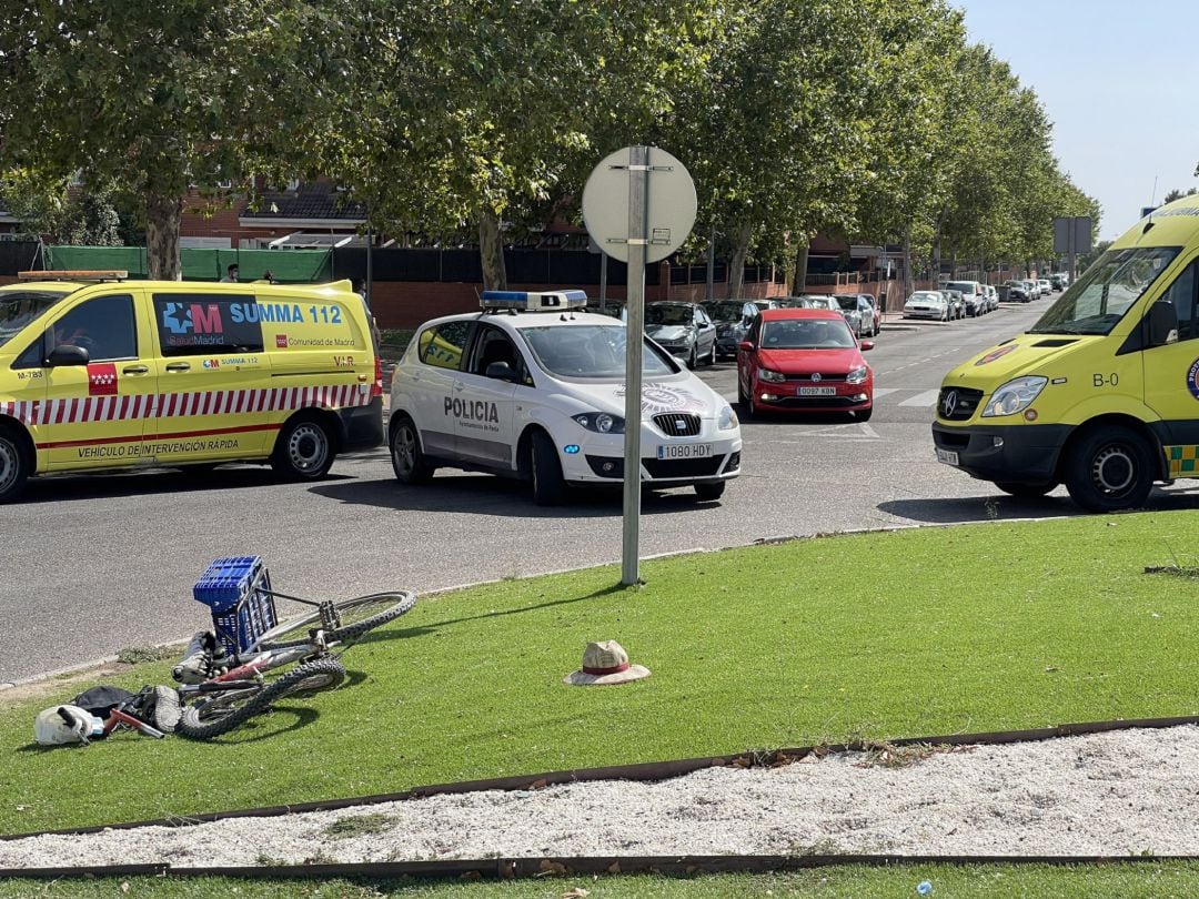 Cuando llegaron los servicios de emergencia del Summa 112 no puedieron hacer nada por el ciclista que ya había fallecido a causa de un traumatimo craneoencefálico severo.