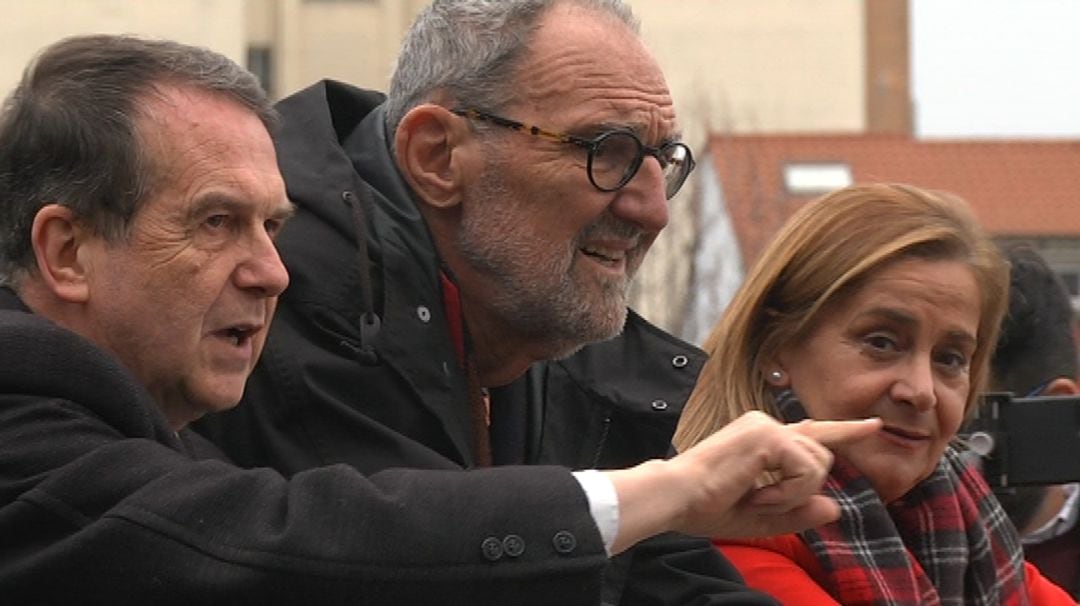 Abel Caballero, Thom Mayne y Carmela Silva visitando las obras del centro Vialia en Vía Norte. 