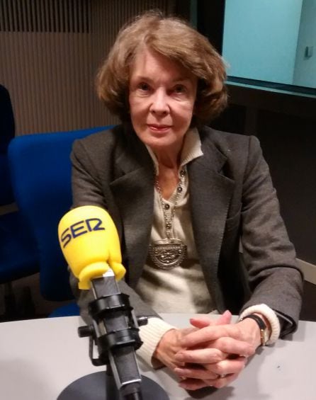 Susan George en los estudios de Radio Madrid