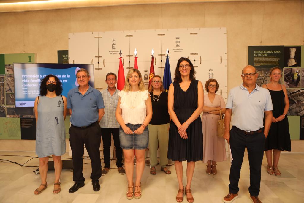 Presentación del proyecto de intervención social integral destinado a personas y colectivos vulnerables que ejercen la prostitución en Murcia