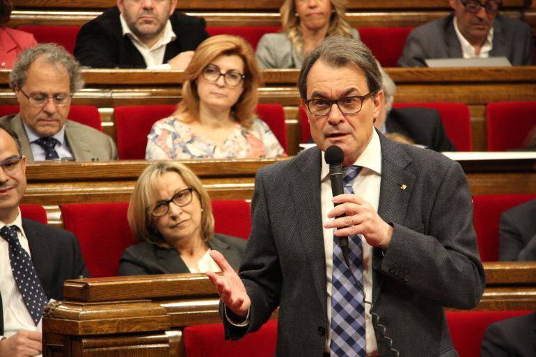 Mas proposa abordar el cas Innova en un ple extraordinari sobre salut i diu que té "moltes ganes" d'aportar informació