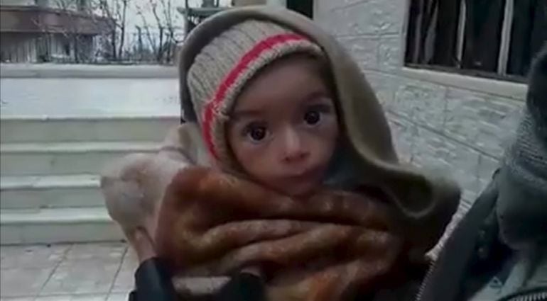 Un bebé en la localidad siria de Madaya, donde unas 23 personas han muerto de hambre, seis de ellas bebés de menos de un año, según &#039;Save the Children&#039;.