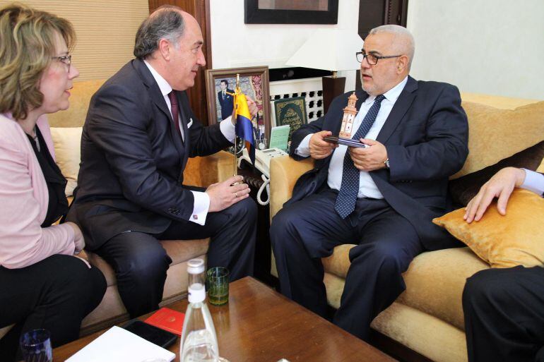 El alcalde, José Ignacio Landaluce, junto al presidente del Gobierno de Marruecos.