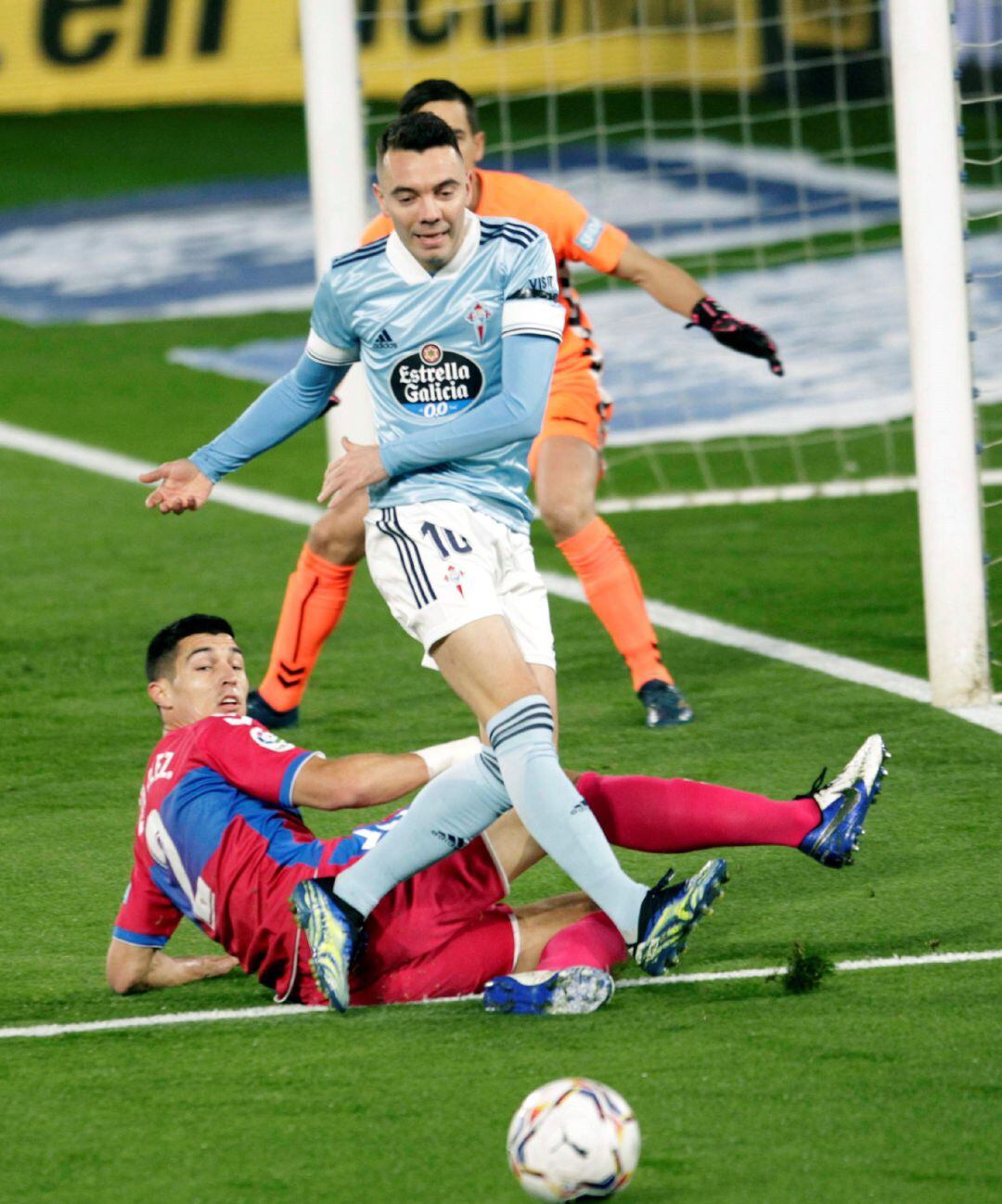 Iago Aspas durante el partido ante el Elche