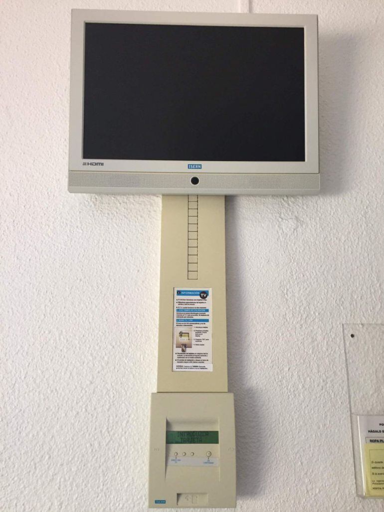 El Diputado del Común quiere eliminar el cobro por ver la televisión en los hospitales