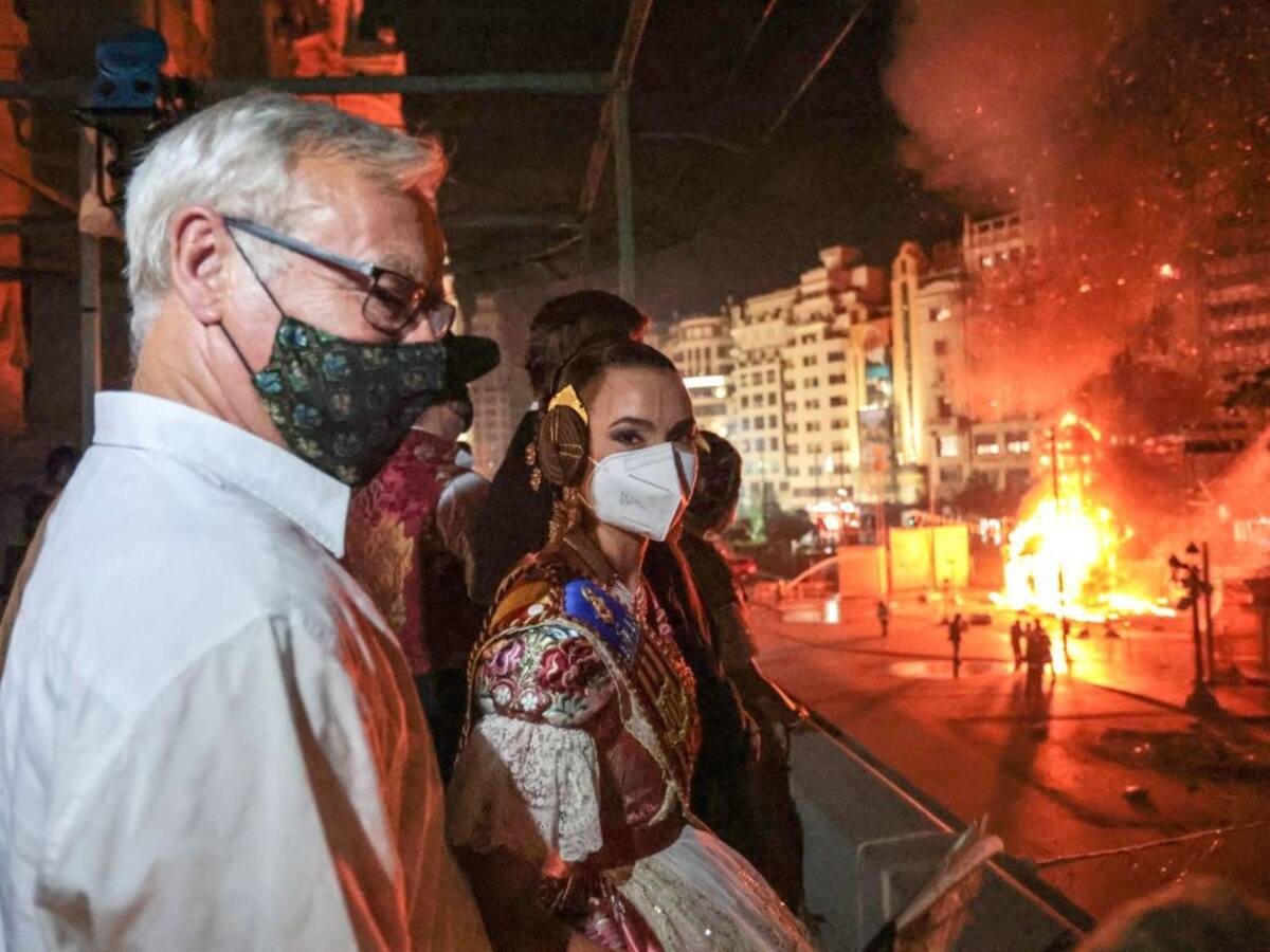 Así ha sido la Cremà de las fallas municipales de València