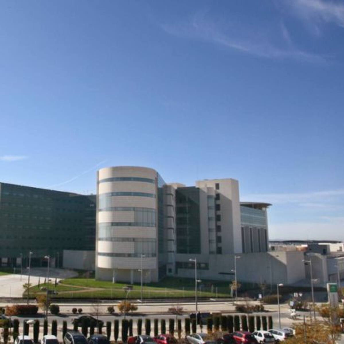 Más voces contra la fusión hospitalaria