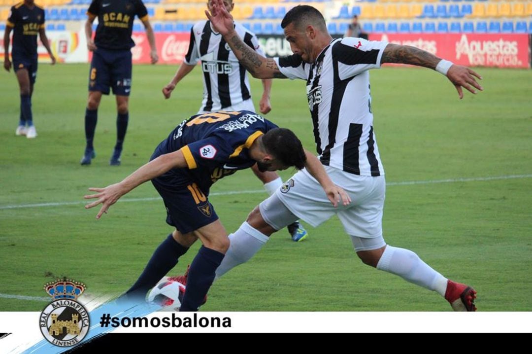 Gastón durante un partido esta temporada.