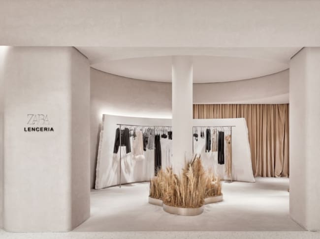 Exposición de la colección de lencería