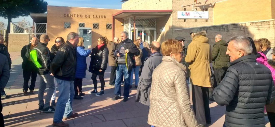 Las movilizaciones empiezan a sucederse en los centros en los que comenzará el recorte de horario como el de Perales del Río