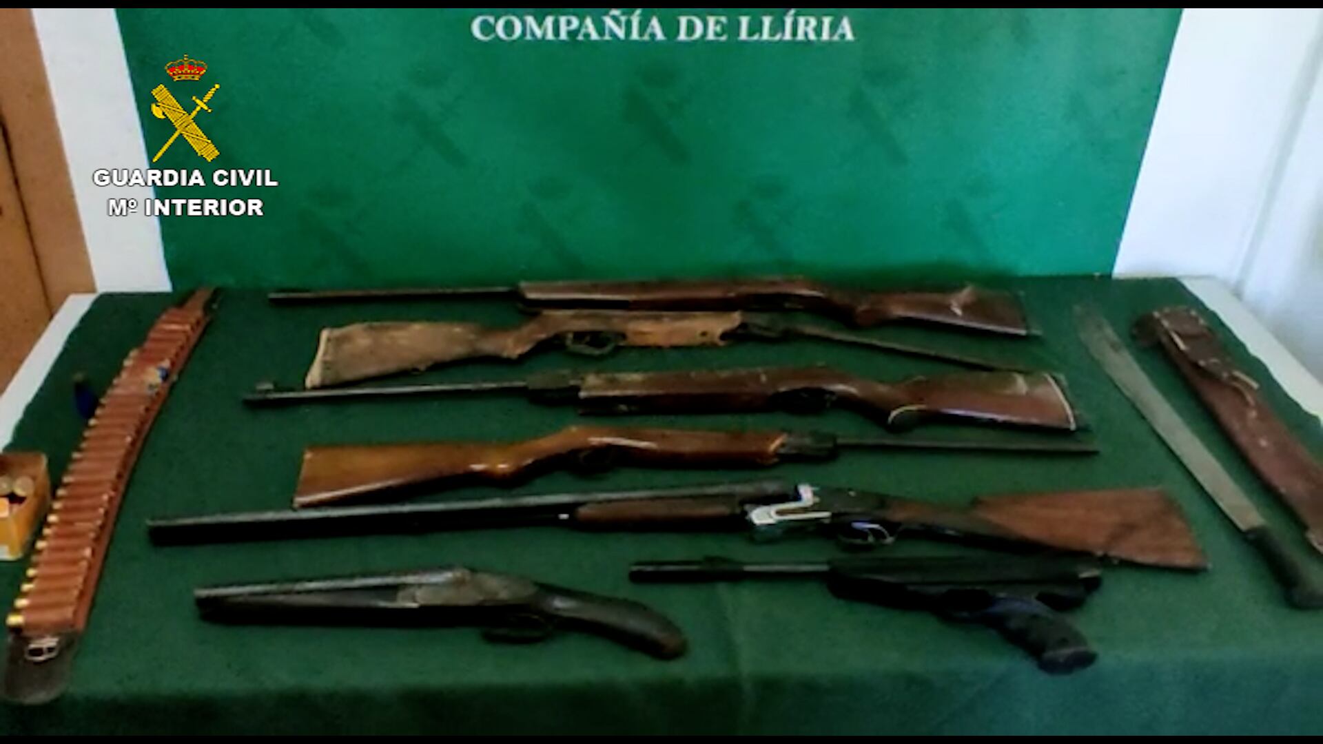 Operación de la Guardia Civil en polígonos industriales de València.