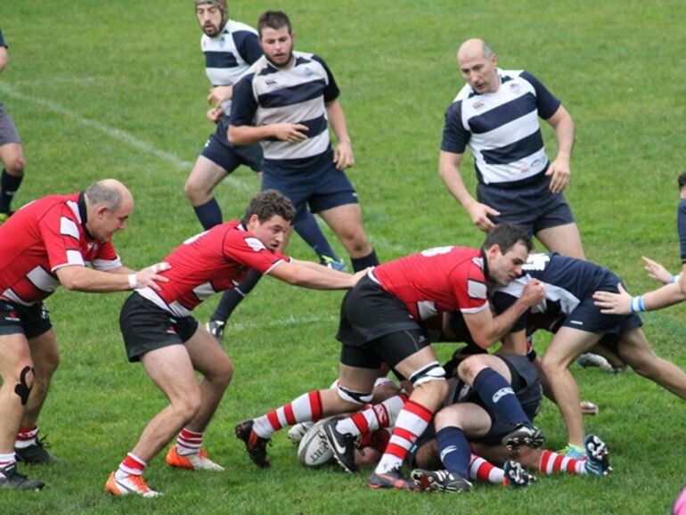 El XV berciano perdió en Las Mestas ante el Gijon RC