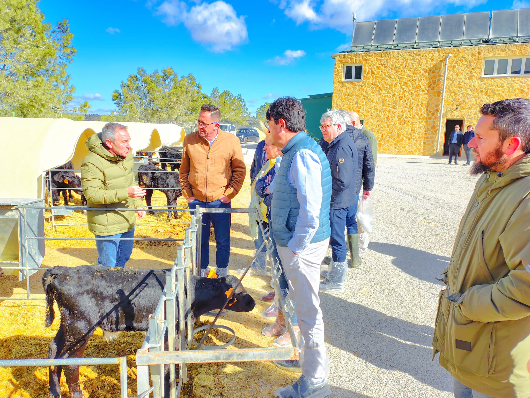 Momento de la visita a la empresa ganadera