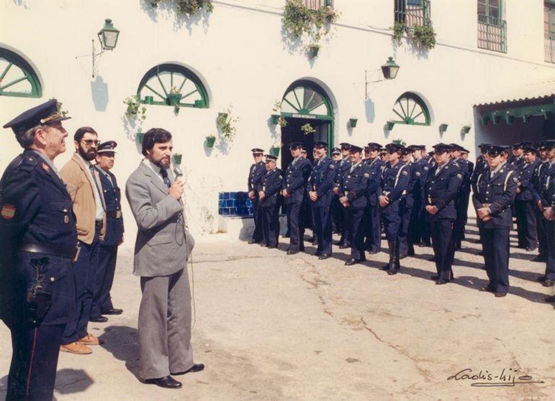 Anguita se dirige a la Policía Local de Córdoba