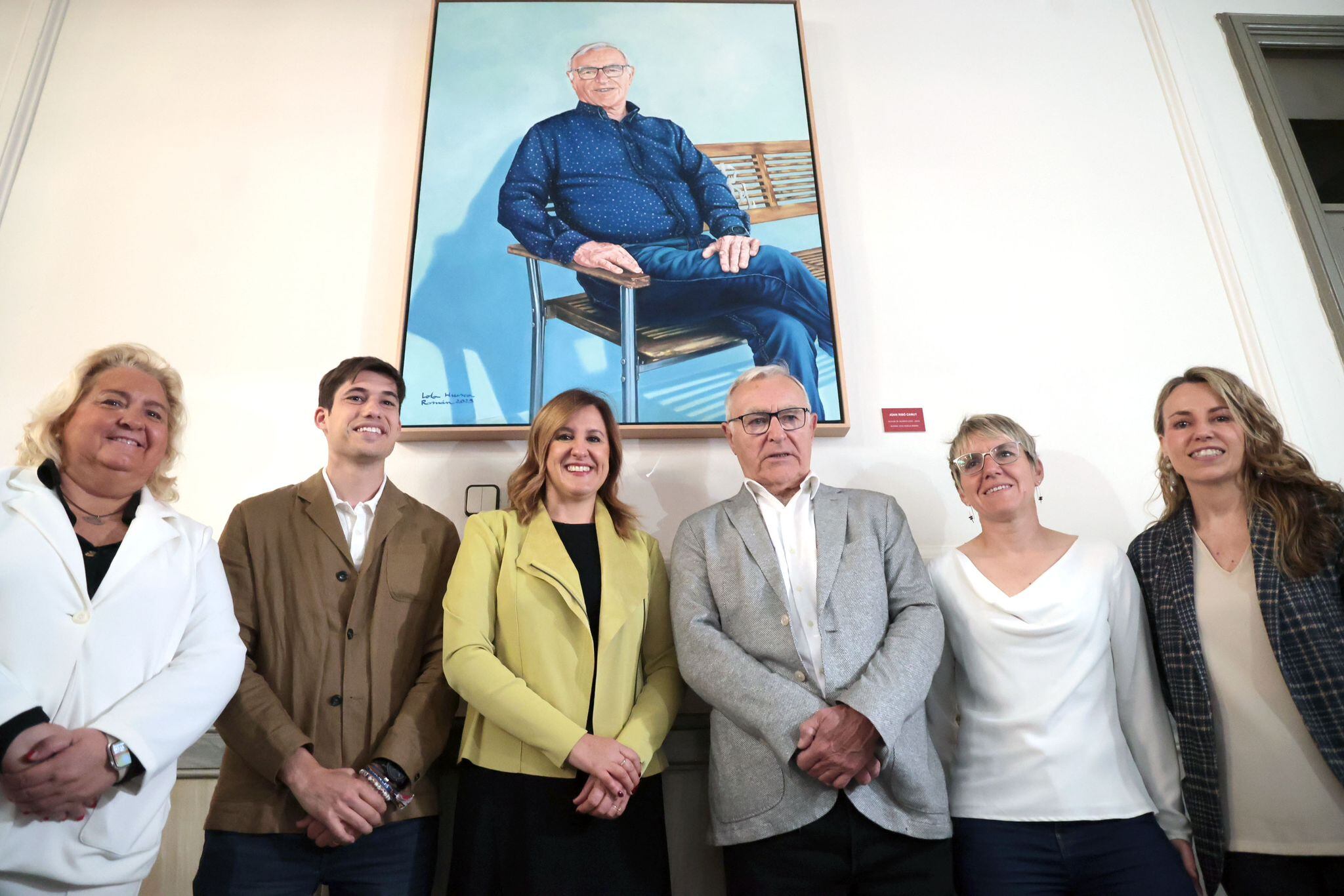 Así es el cuadro de Joan Ribó que ya cuelga en el Ayuntamiento de València