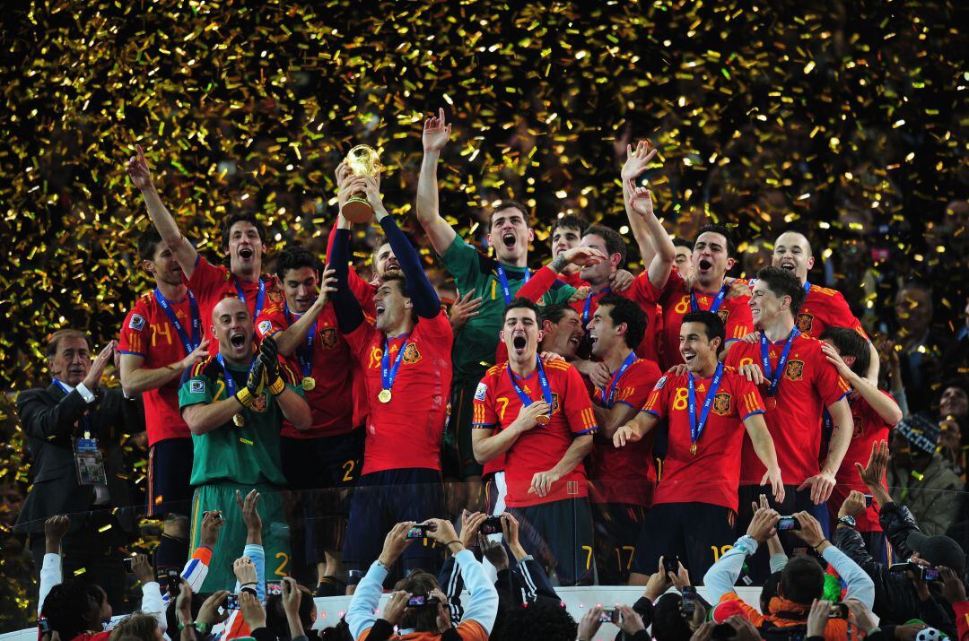 La selección española de fútbol se convirtió en campeona del mundo el 11 de julio de 2010