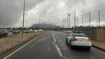 El aguacero causa el corte de la ronda exterior de Xàtiva