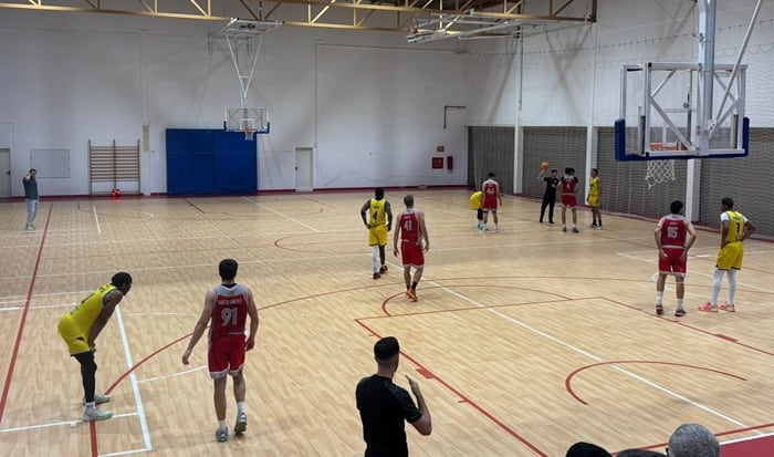 Un lance del partido