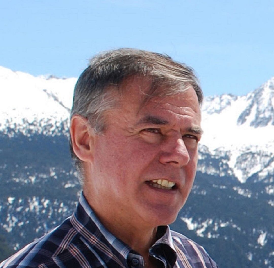 L'escriptor Albert Salvadó en una imatge promocional d'una de les seves obres.