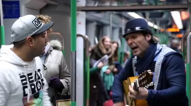 'Conciencia Urbana' en el metro, durante la grabación del vídeoclip