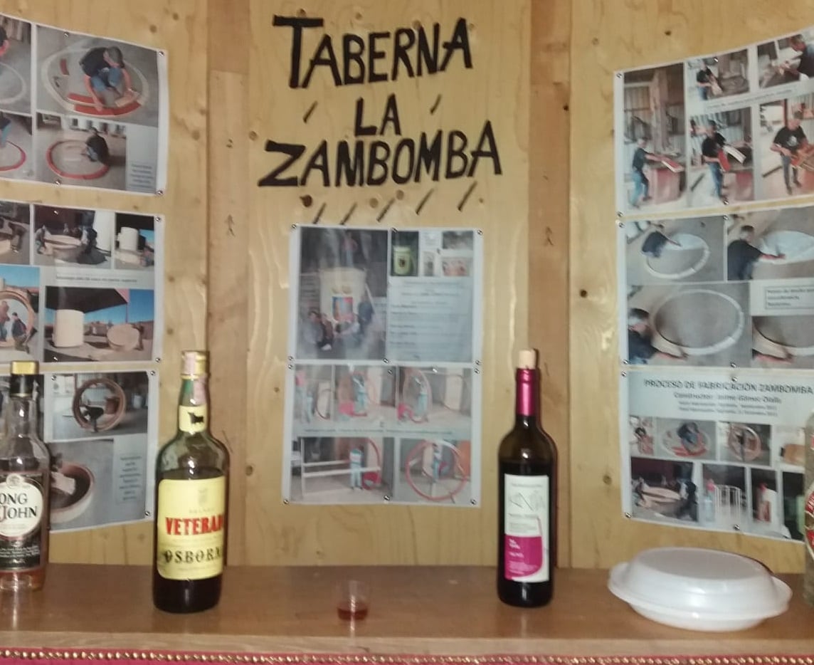 Bar dentro de la zambomba