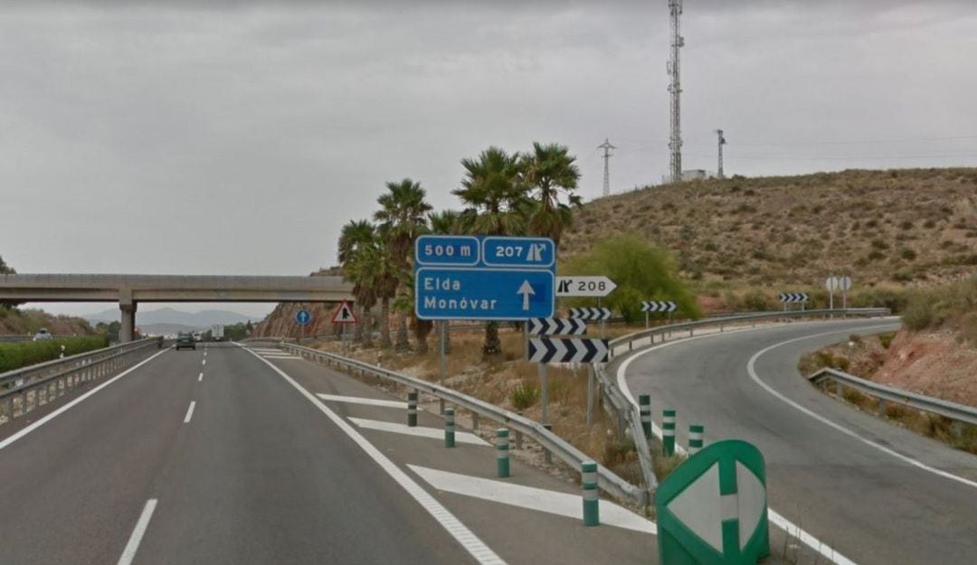 El incidente tuvo lugar en la salida de la Loma Badá de la A 31