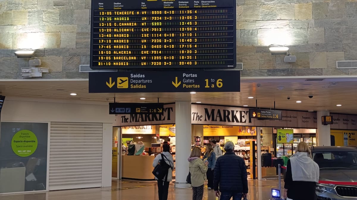 Alvedro arranca hoy con un 70% más de vuelos por el cierre de Lavacolla