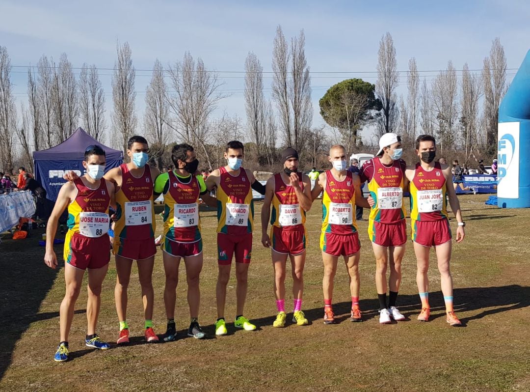 Corredores del equipo toresano en el Autonómico